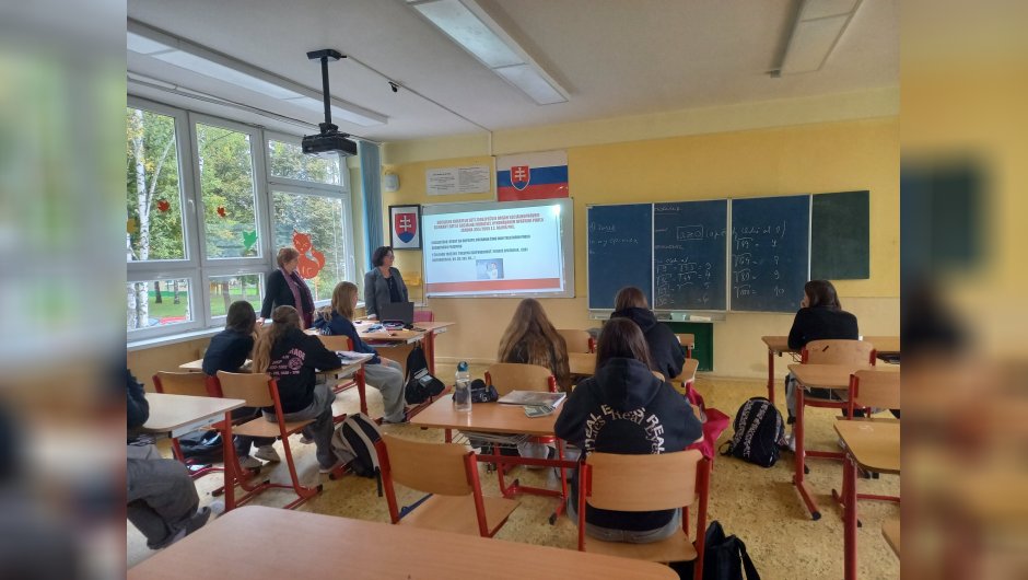 Beseda so sociálnymi kurátorkami