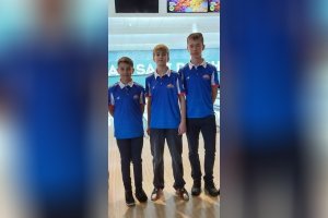 Naši šikovní bowlingári