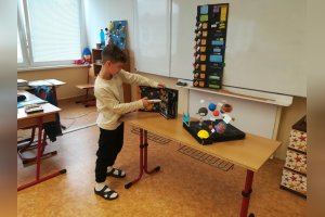 Vesmír očami štvrtákov